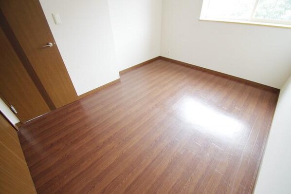 パラディの物件内観写真